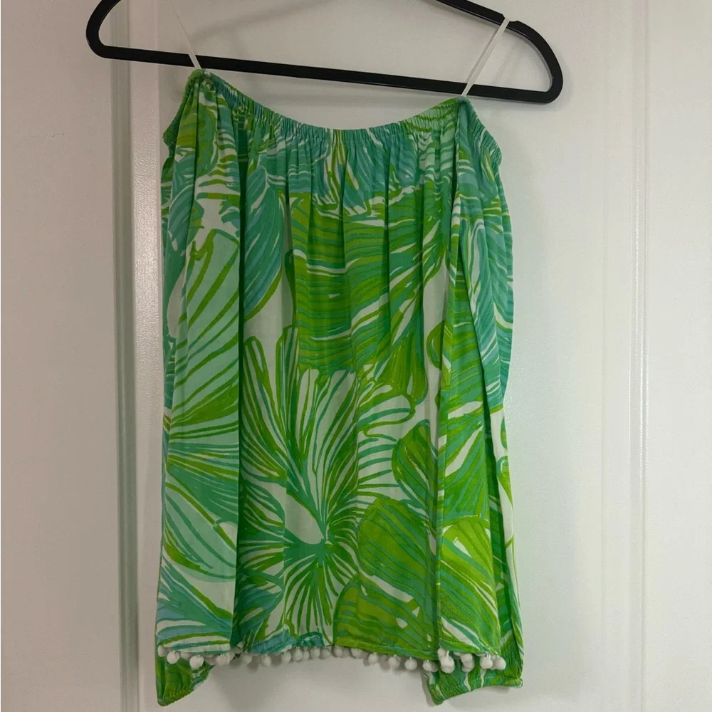 💚EXCELLENT USED CONDITION LILLY PULITZER ENNA TOP IN GREEN SHEEN FRONDS PLACE💚 - Picture 2 of 4